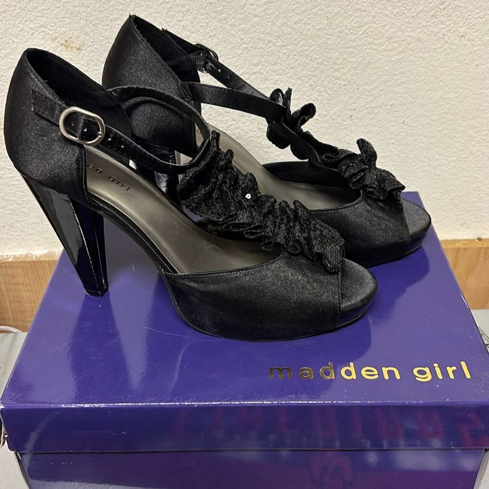 Madden Girl MADDness black satin 4” peep toe heels
